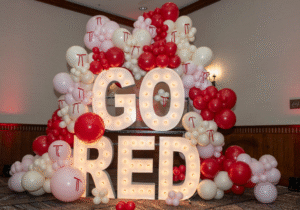 Go Red lights and balloons
