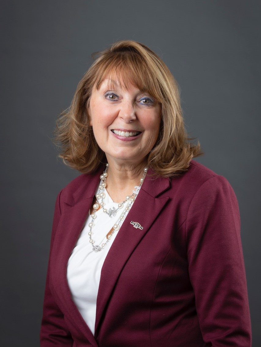 Kathy LeClair headshot